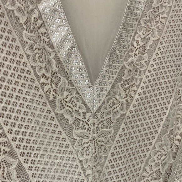 Guess long sleeve top - Picture 2 of 5